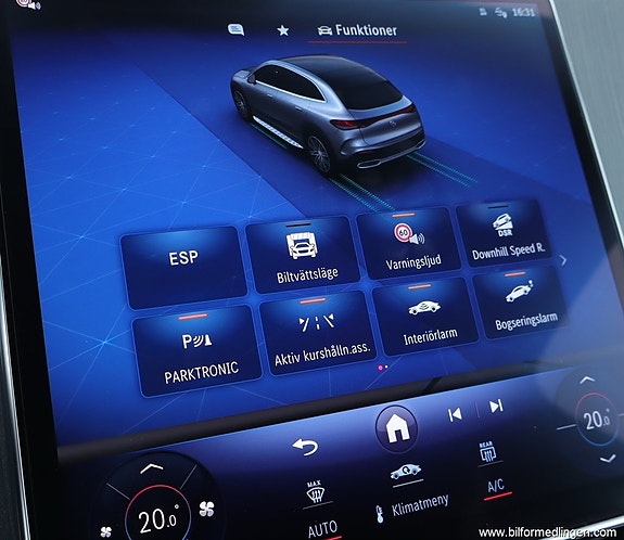 Mercedes-Benz EQE SUV 13 of 24
