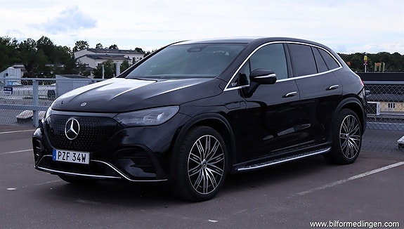 Mercedes-Benz EQE SUV 22 of 24