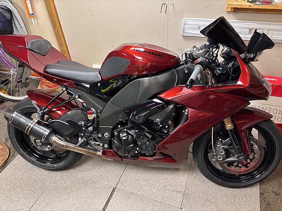 Kawasaki Ninja ZX-10R 6 of 6