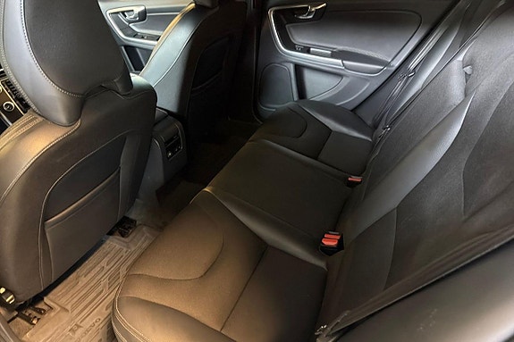Volvo V60 20 of 21