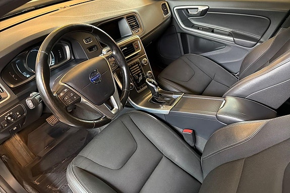 Volvo V60 10 of 21