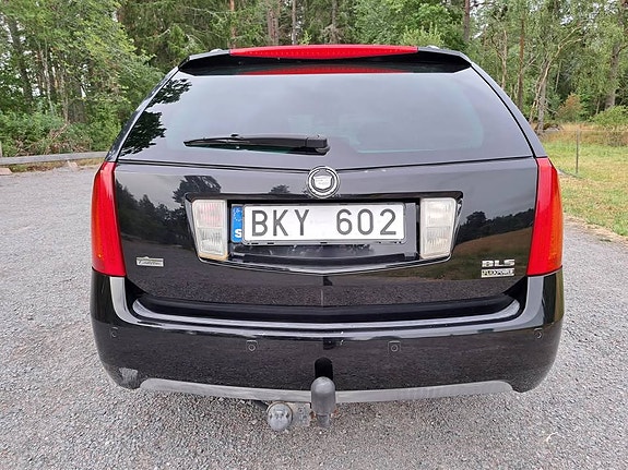 Cadillac BLS 7 of 15