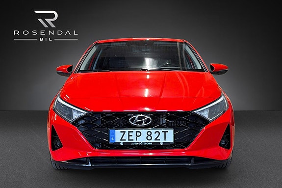 Hyundai i20 8 of 17