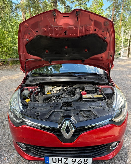 Renault Clio 15 of 15