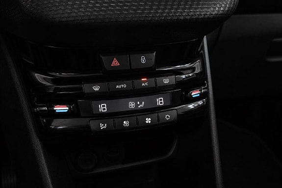 Peugeot 2008 21 of 24