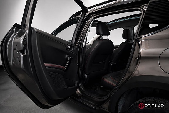Peugeot 2008 11 of 24