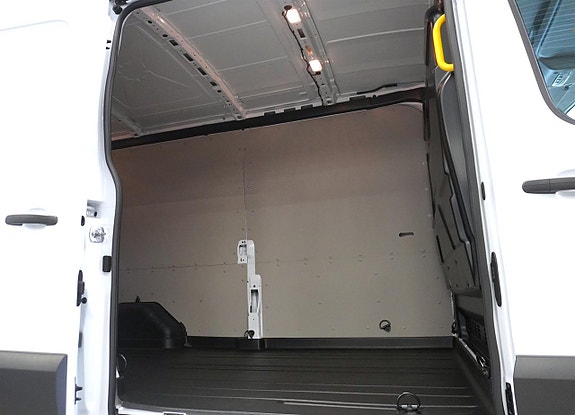 Ford Transit 9 of 21