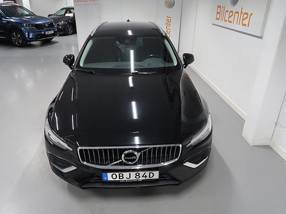 Volvo V60 11 of 30