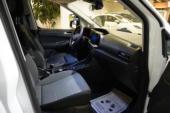 Ford Transit Connect 6 of 25