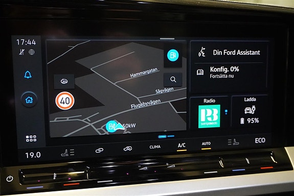 Ford Transit Connect 19 of 25