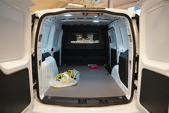 Ford Transit Connect 8 of 25