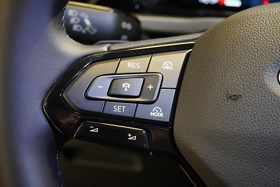 Ford Transit Connect 16 of 25