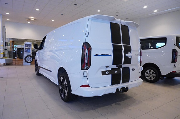 Ford Transit Custom 5 of 16