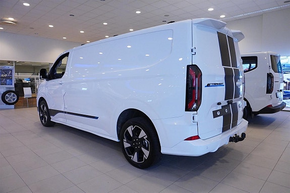 Ford Transit Custom 4 of 16