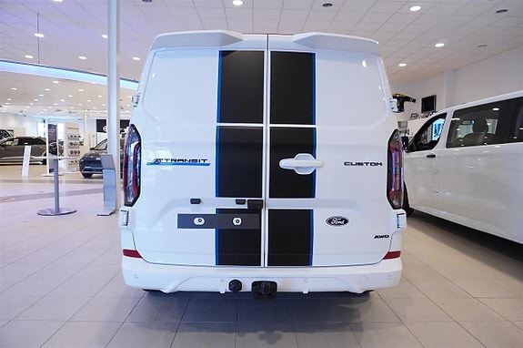 Ford Transit Custom 6 of 16