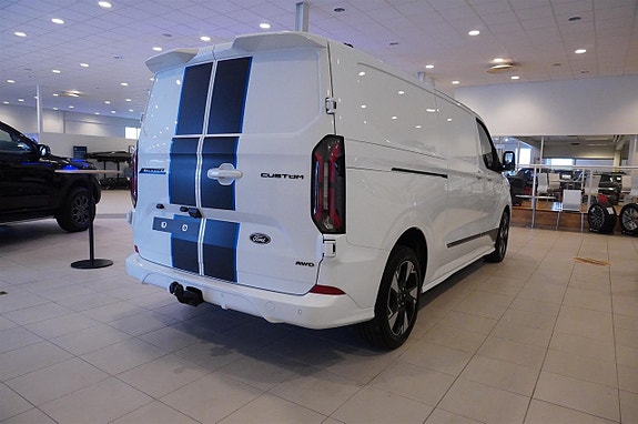 Ford Transit Custom 7 of 16