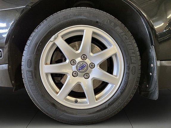 Volvo V70 13 of 19