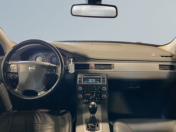 Volvo V70 7 of 19