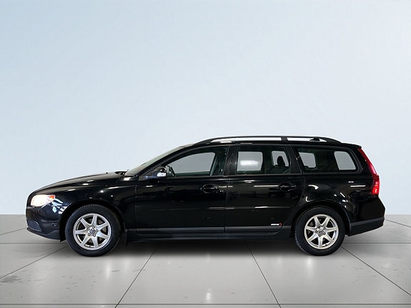 Volvo V70 4 of 19