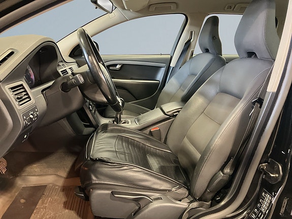 Volvo V70 6 of 19