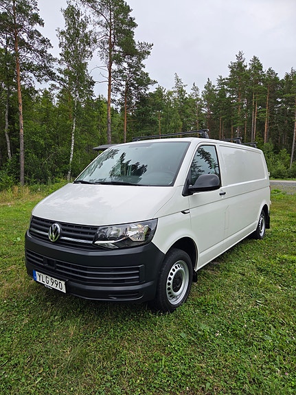 Volkswagen Transporter 2 of 5