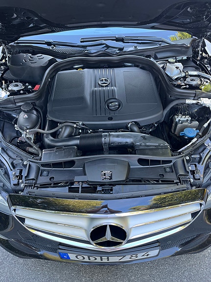 Mercedes-Benz E220 15 of 18