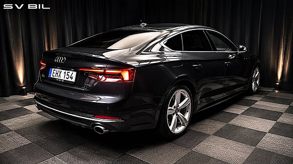 Audi A5 4 of 5