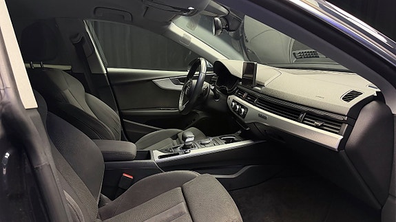Audi A5 14 of 30