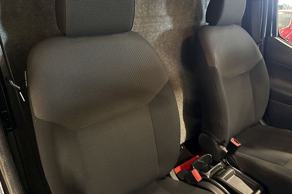 Nissan e-NV200 9 of 15
