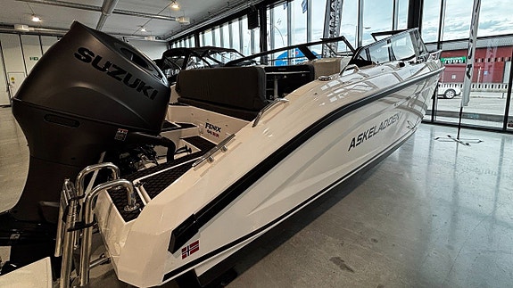 Askeladden C66 BR Fenix 2027 Suzuki DF 200 APX Stealth 12 of 15