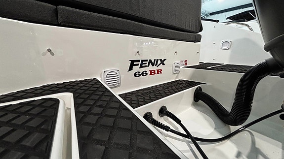 Askeladden C66 BR Fenix 2027 Suzuki DF 200 APX Stealth 14 of 15