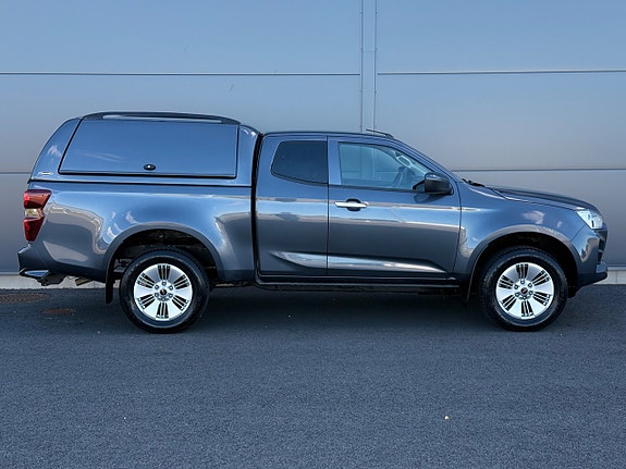 Isuzu D-max 4 of 5