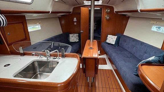 Beneteau Oceanis 323 -2007. Yanmar 3YM20. Fällbar köl! 1 äga 4 of 5