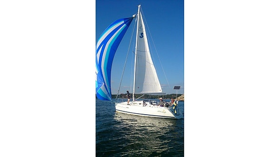 Beneteau Oceanis 323 -2007. Yanmar 3YM20. Fällbar köl! 1 äga 3 of 5