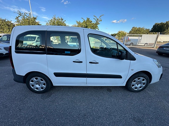 Peugeot Partner Tepee 3 of 5