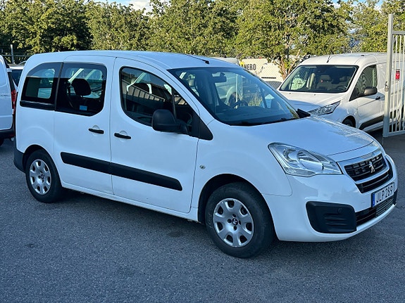 Peugeot Partner Tepee 2 of 5