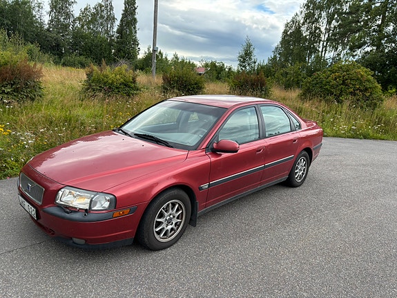 Volvo S80 2 of 5