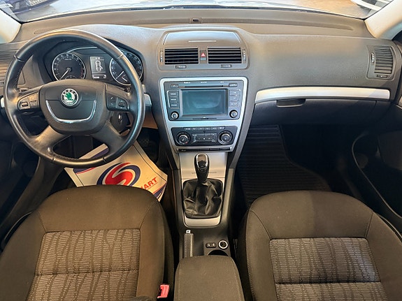 Skoda Octavia 9 of 11