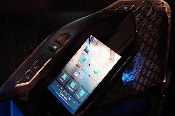 BMW i7 13 of 22