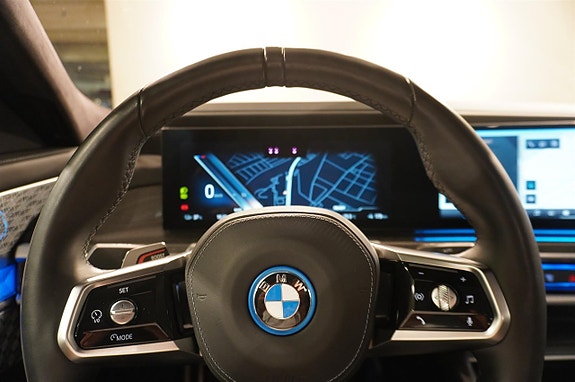 BMW i7 21 of 22