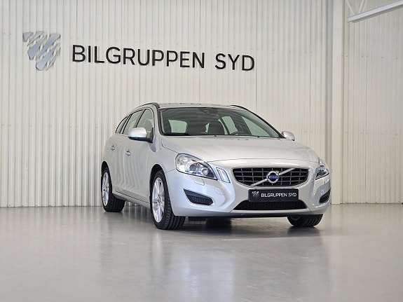Volvo V60 4 of 5