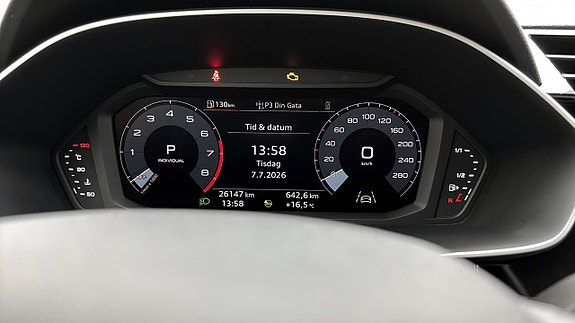 Audi Q3 8 of 15