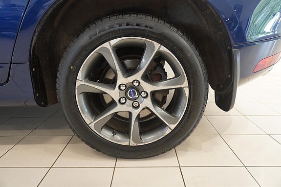 Volvo XC60 7 of 12