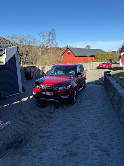 Land Rover Range Rover Sport 2 of 8