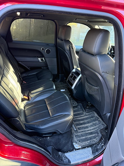 Land Rover Range Rover Sport 4 of 8