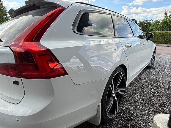 Volvo V90 4 of 5