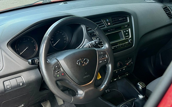 Hyundai i20 11 of 12