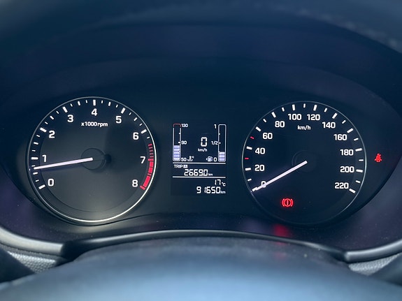 Hyundai i20 8 of 12