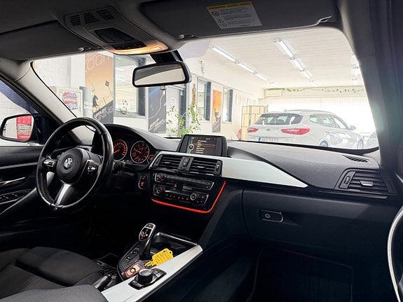 BMW 320d 18 of 27