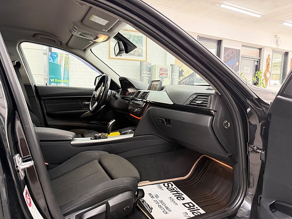 BMW 320d 14 of 27